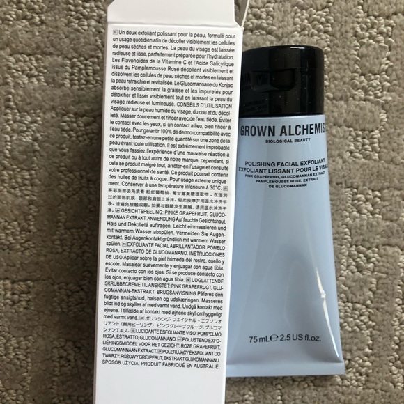 Grown alchemist polishing facial exfoliant 75ml - Picture 3 of 7